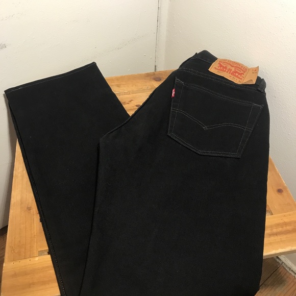 Mens Levi’s 501 Jeans - Picture 2 of 11